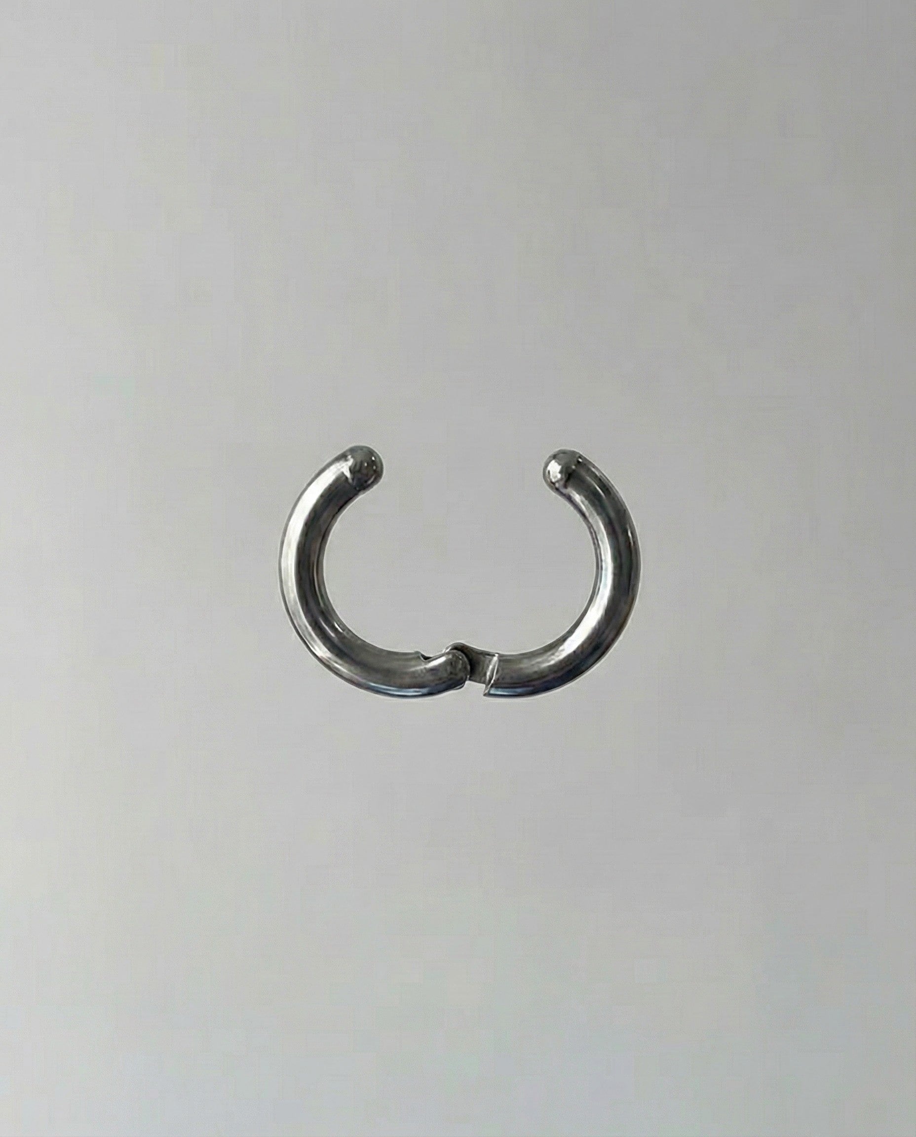 Aeris Loop (Non- Pierced)