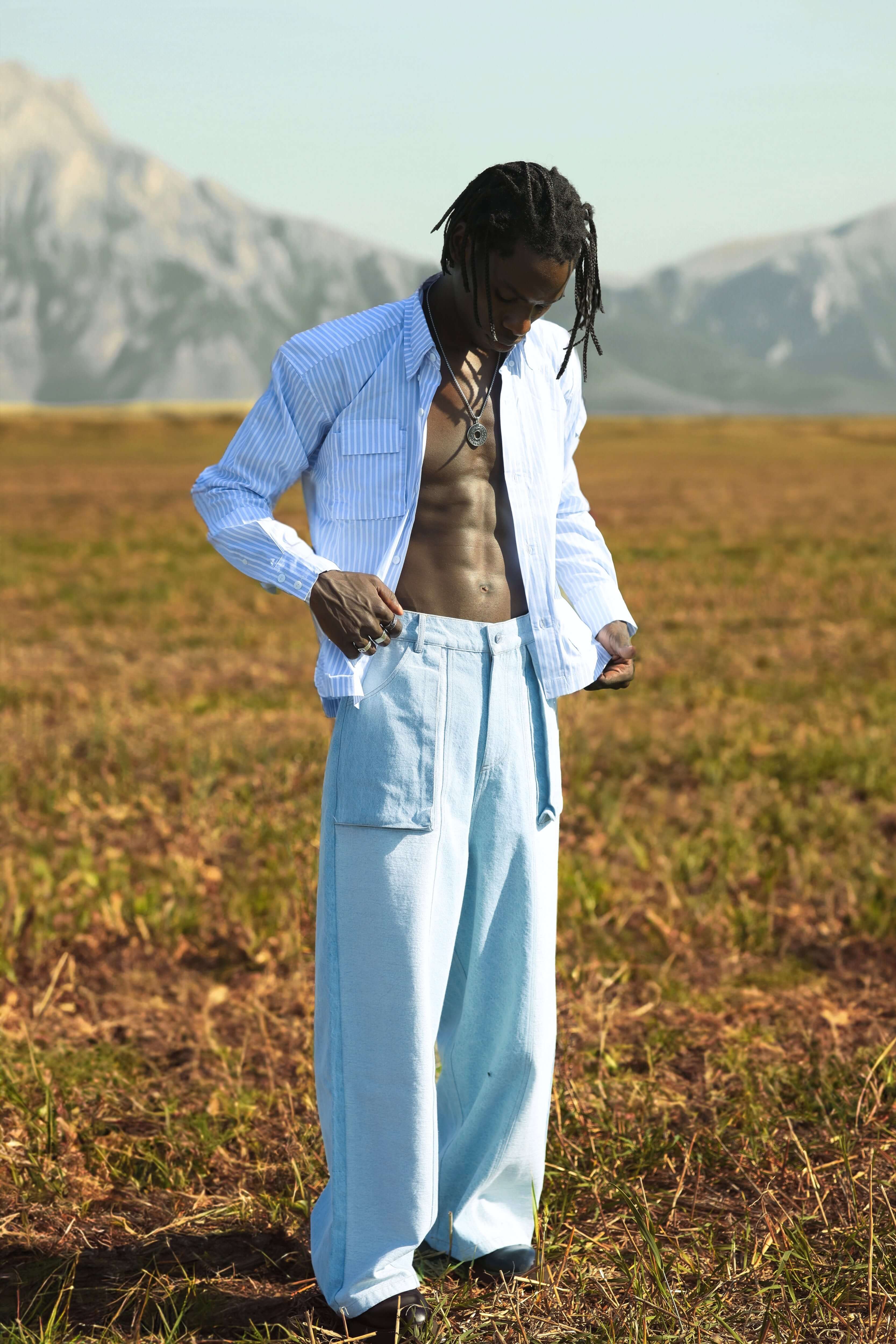 Indigo inverted pockets striped shirt